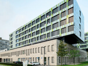 Rollladen-System mit Textilscreen - Josef Günthner GmbH & Co. KG