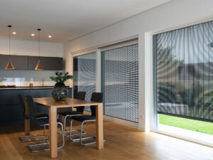 Rollladen-System mit Textilscreen - Josef Günthner GmbH & Co. KG