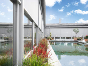 Rollladen-System mit Textilscreen - Josef Günthner GmbH & Co. KG