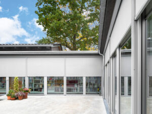 Rollladen-System mit Textilscreen - Josef Günthner GmbH & Co. KG